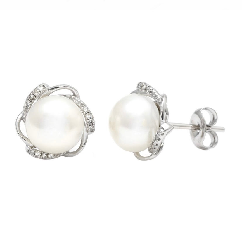 14K Gold Diamond and Pearl Earrings