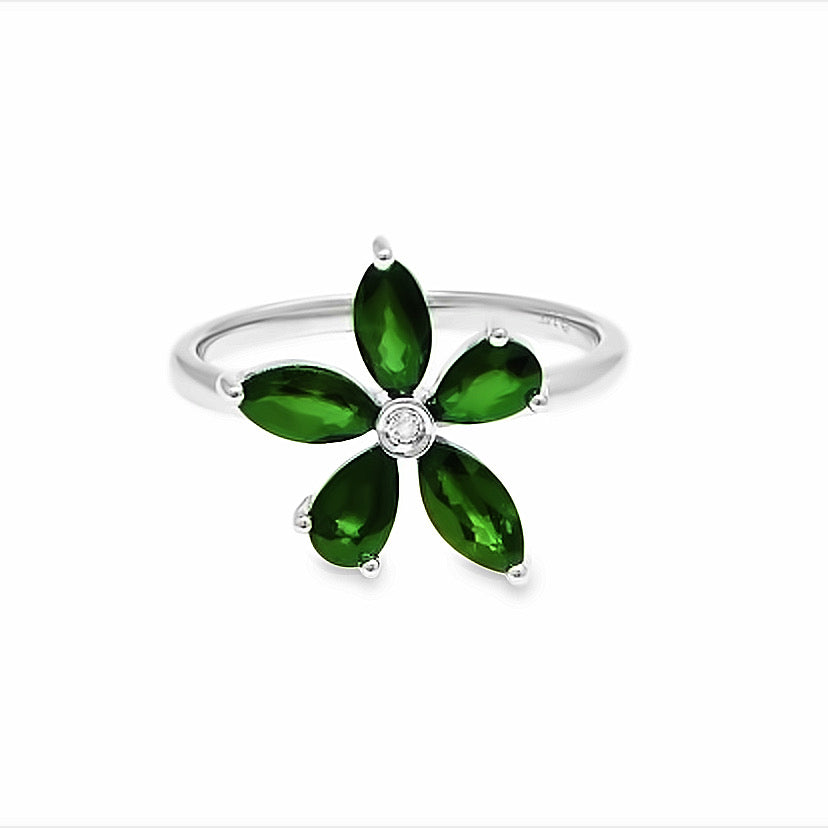 14K White Gold Emerald and Diamond Clover Flower Ring